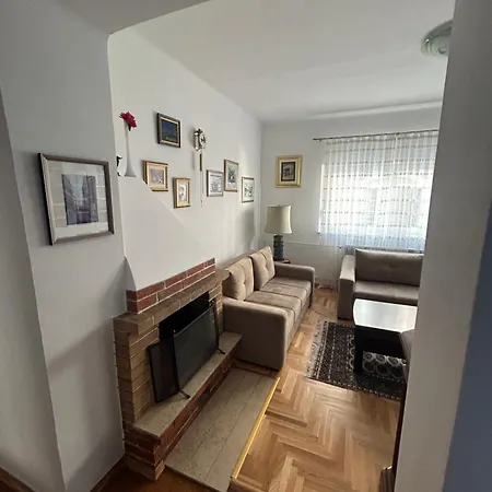 Apartman A I Domus *